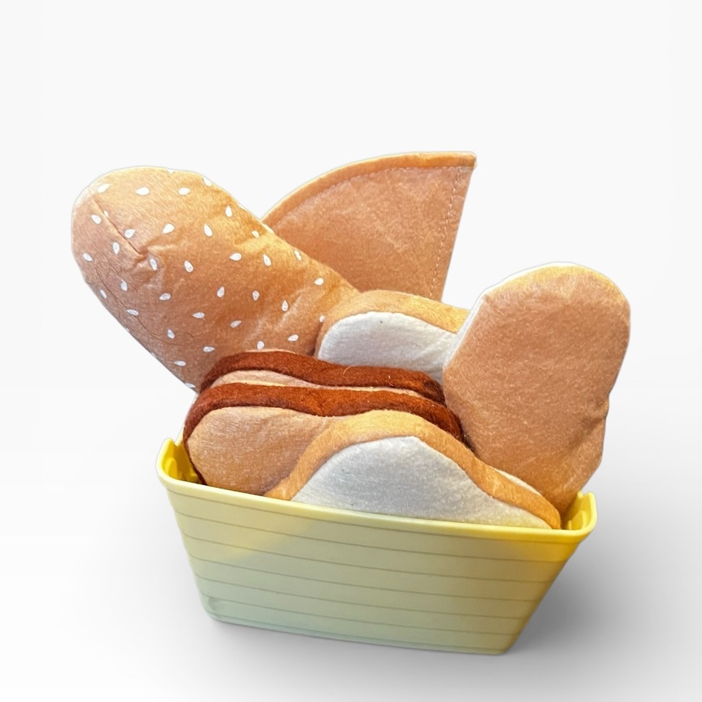Kids play kitchen felt bread basket set / bread pieces aprox 4” - 5” each